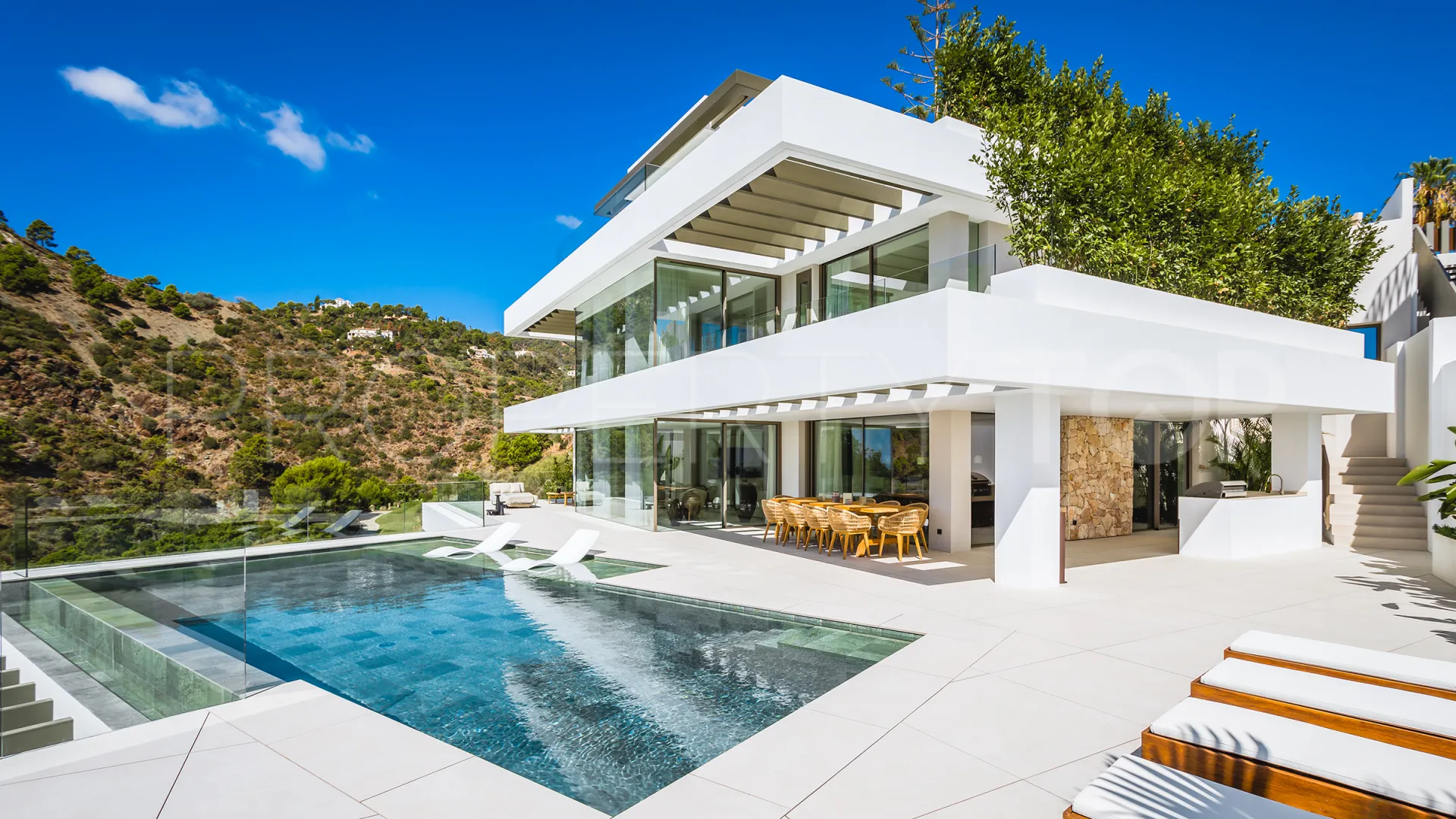 Villa con 6 dormitorios a la venta en Lomas de La Quinta