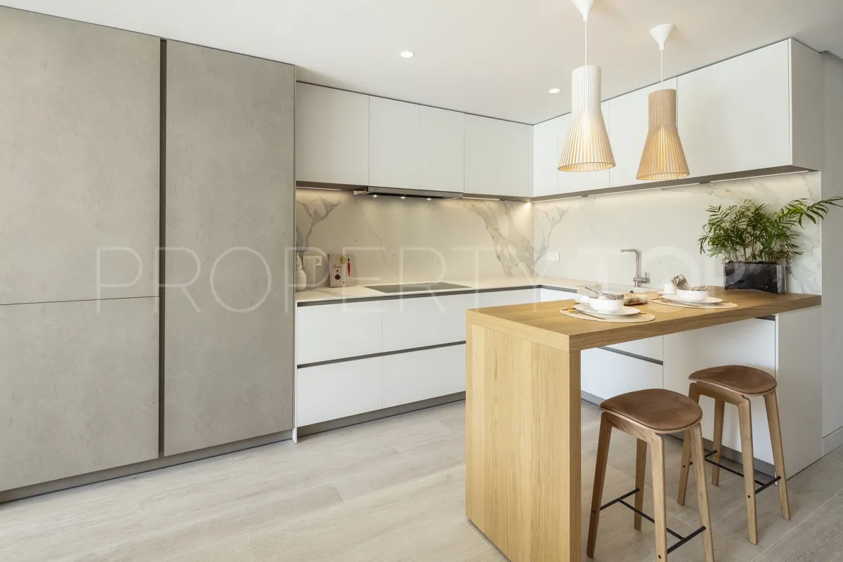 For sale 3 bedrooms ground floor apartment in Marbella Golden Mile