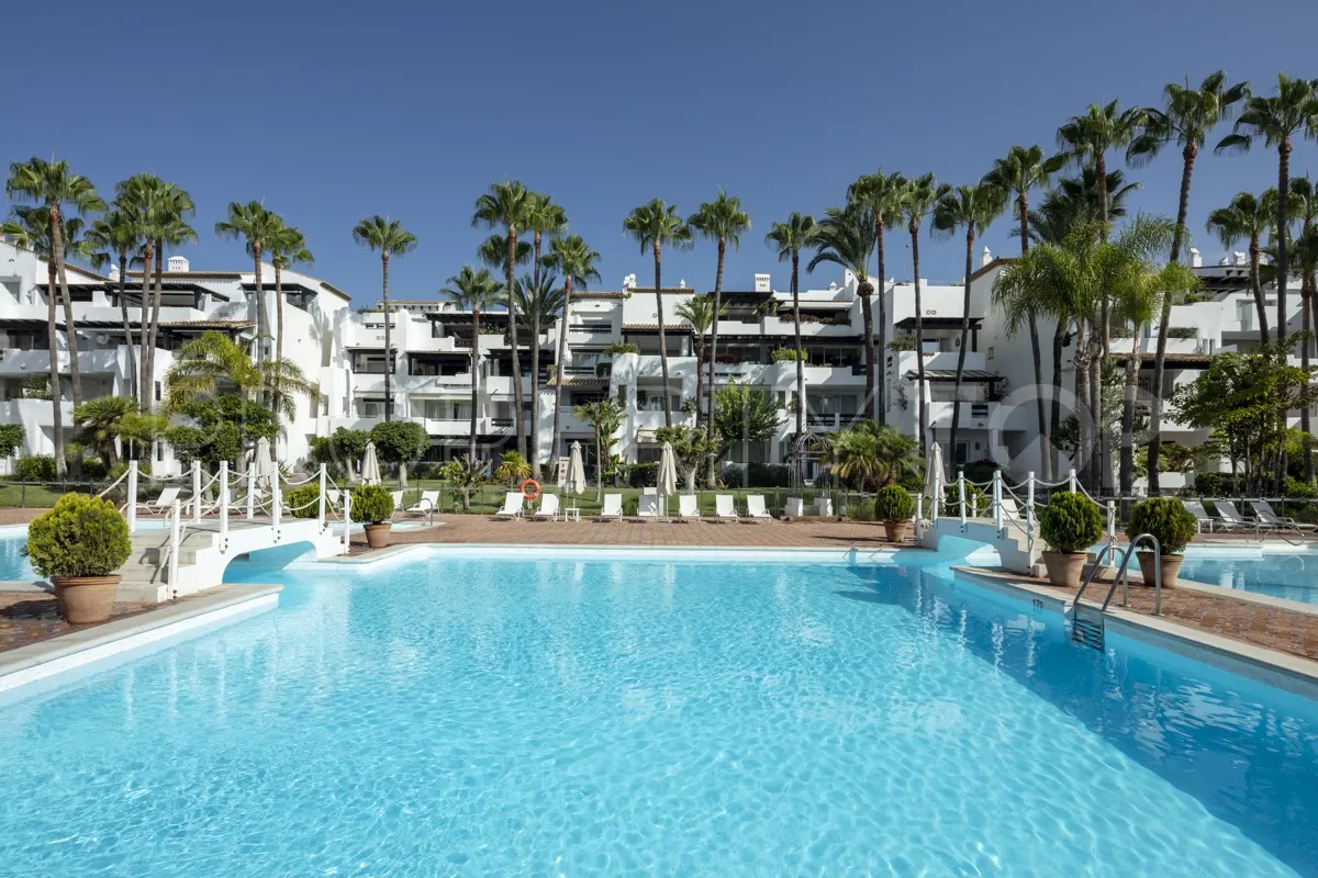 For sale 3 bedrooms ground floor apartment in Marbella Golden Mile