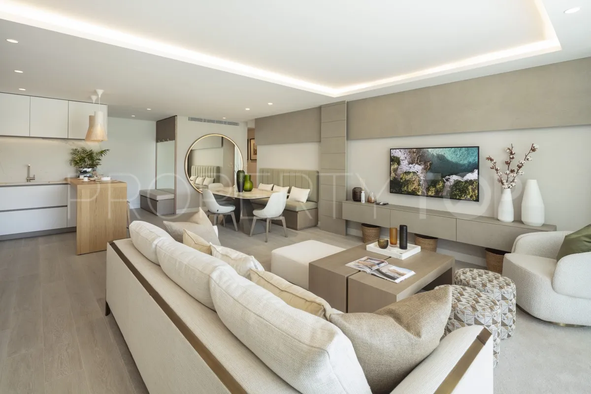 For sale 3 bedrooms ground floor apartment in Marbella Golden Mile