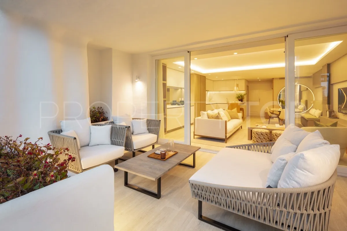 For sale 3 bedrooms ground floor apartment in Marbella Golden Mile