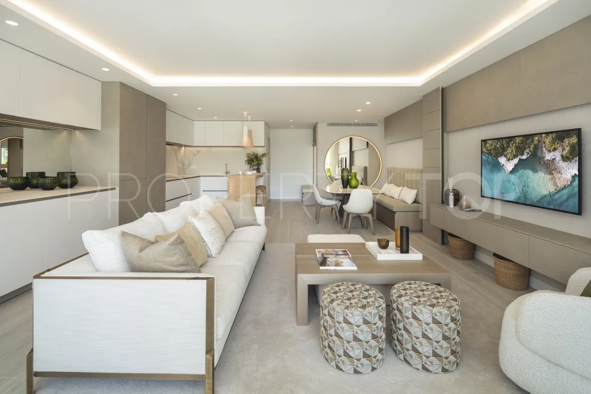 For sale 3 bedrooms ground floor apartment in Marbella Golden Mile