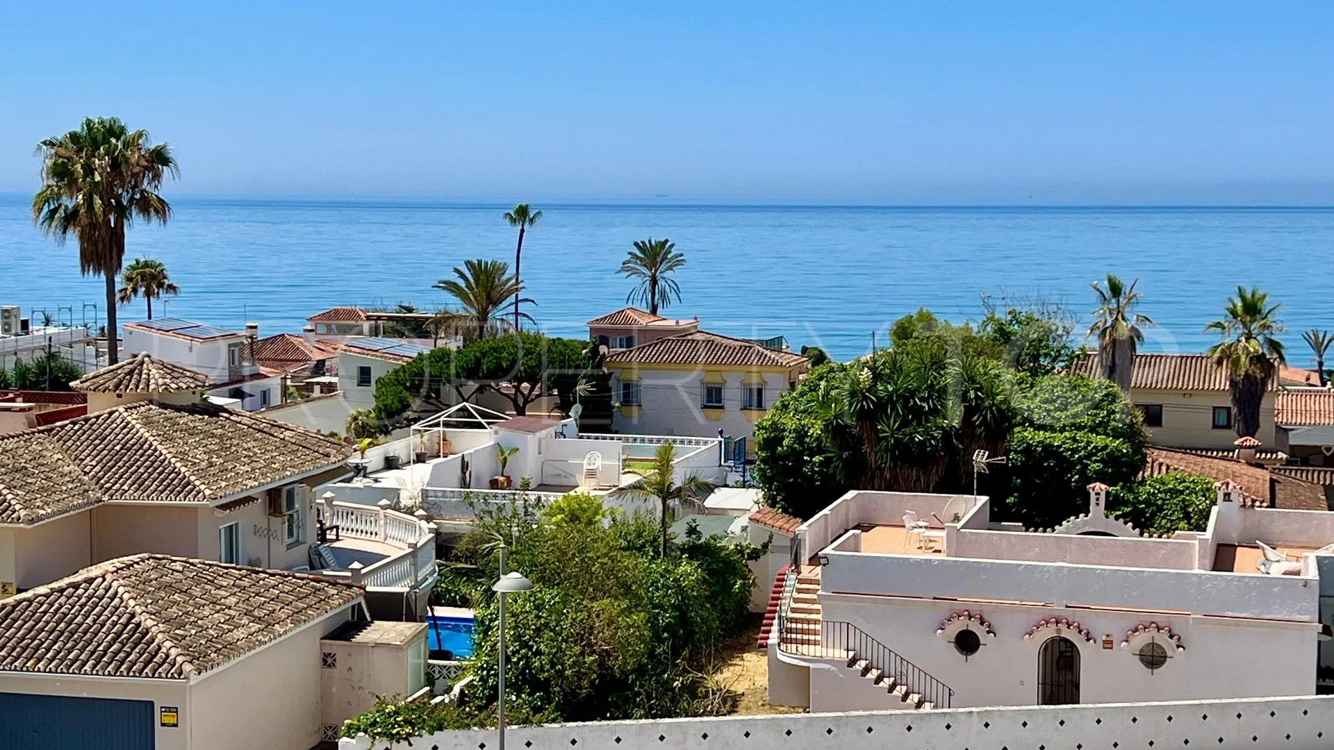 Comprar villa en Elviria con 6 dormitorios
