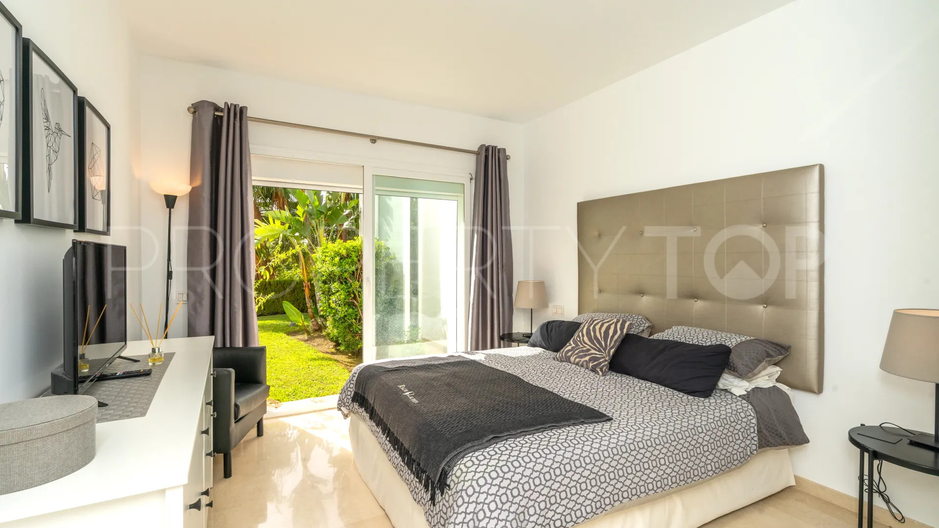 Alcazaba Lagoon, apartamento planta baja de 2 dormitorios en venta