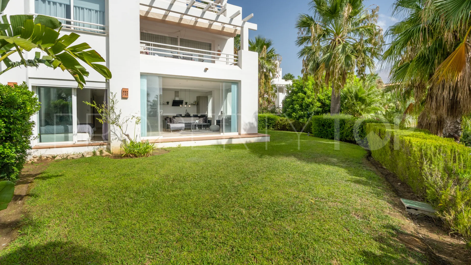 Alcazaba Lagoon, apartamento planta baja de 2 dormitorios en venta