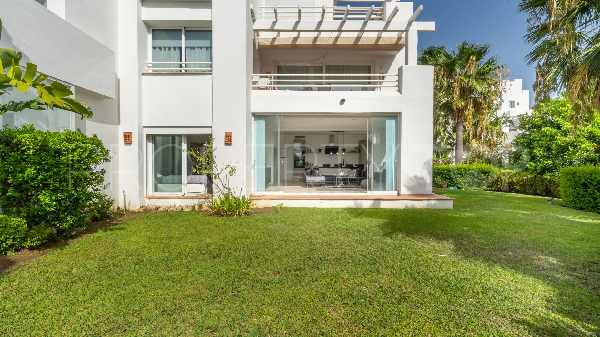 Alcazaba Lagoon, apartamento planta baja de 2 dormitorios en venta