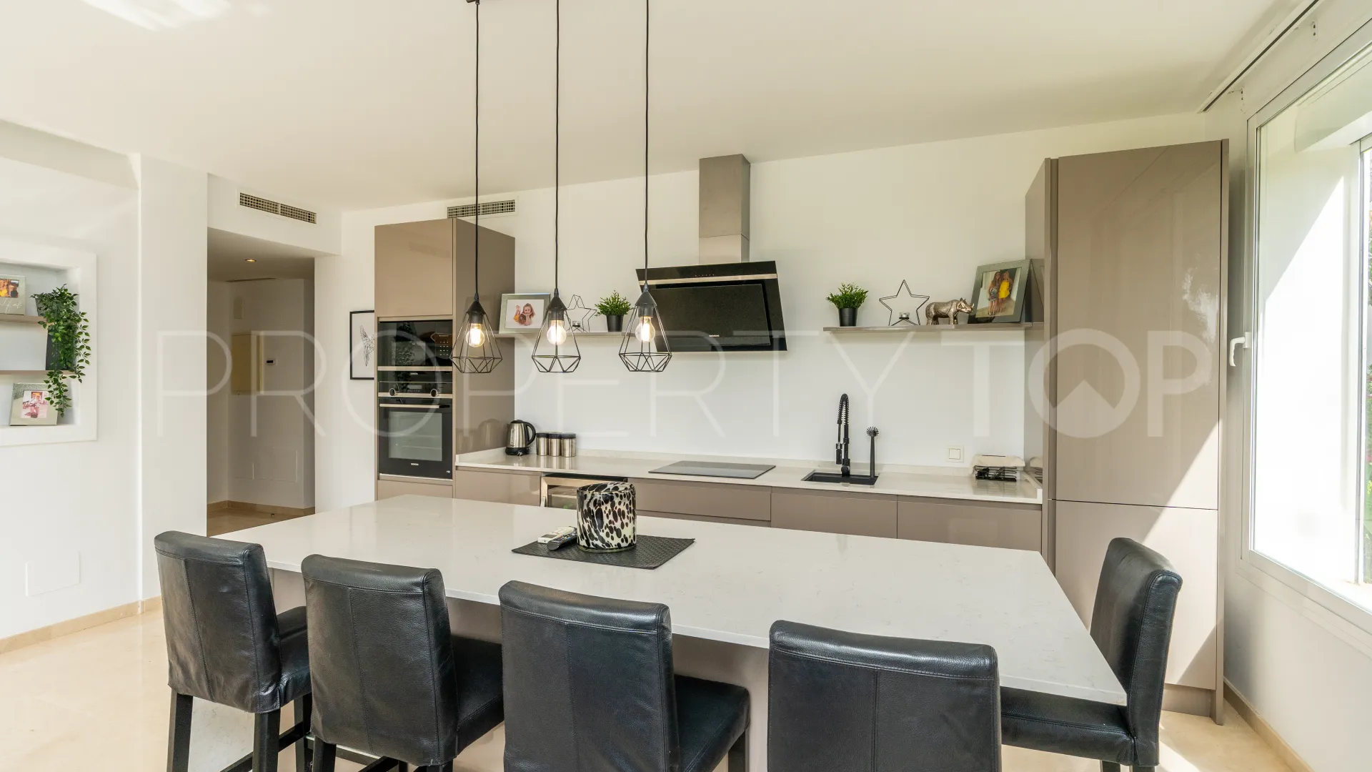 Alcazaba Lagoon, apartamento planta baja de 2 dormitorios en venta