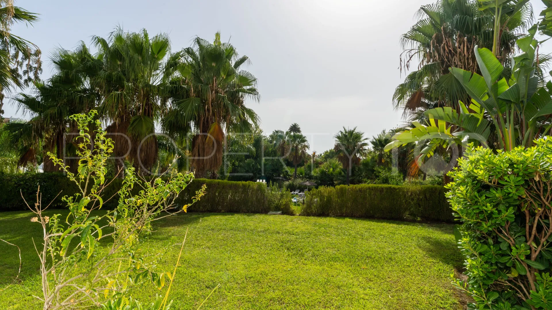 Alcazaba Lagoon, apartamento planta baja de 2 dormitorios en venta