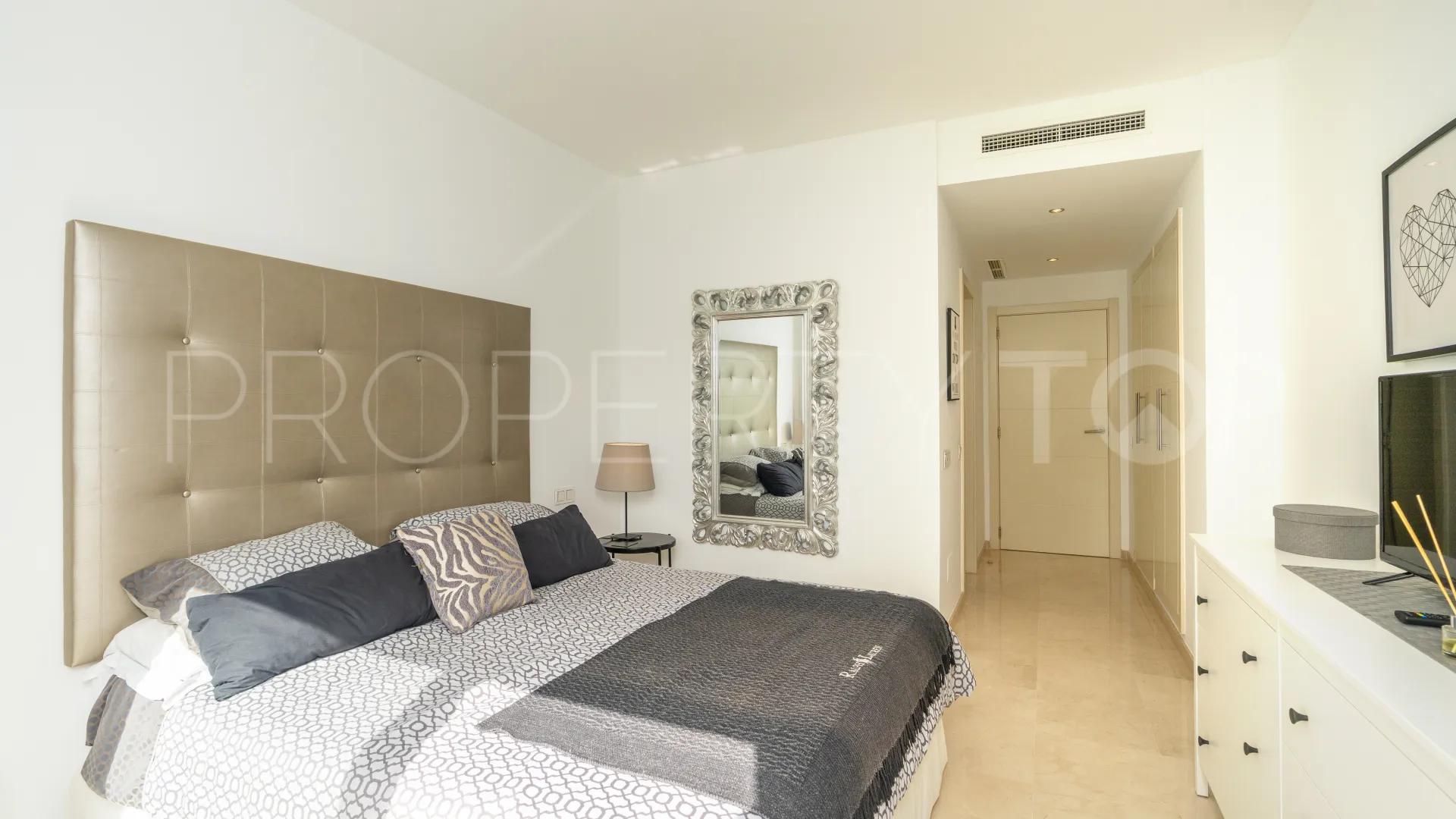 Alcazaba Lagoon, apartamento planta baja de 2 dormitorios en venta