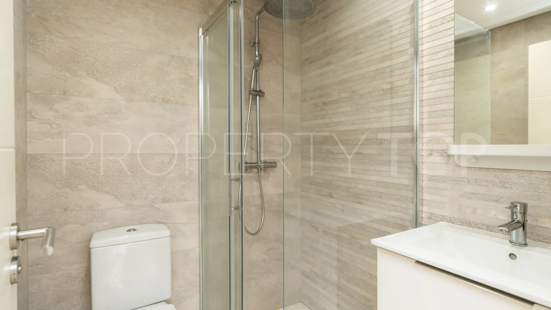 Alcazaba Lagoon, apartamento planta baja de 2 dormitorios en venta