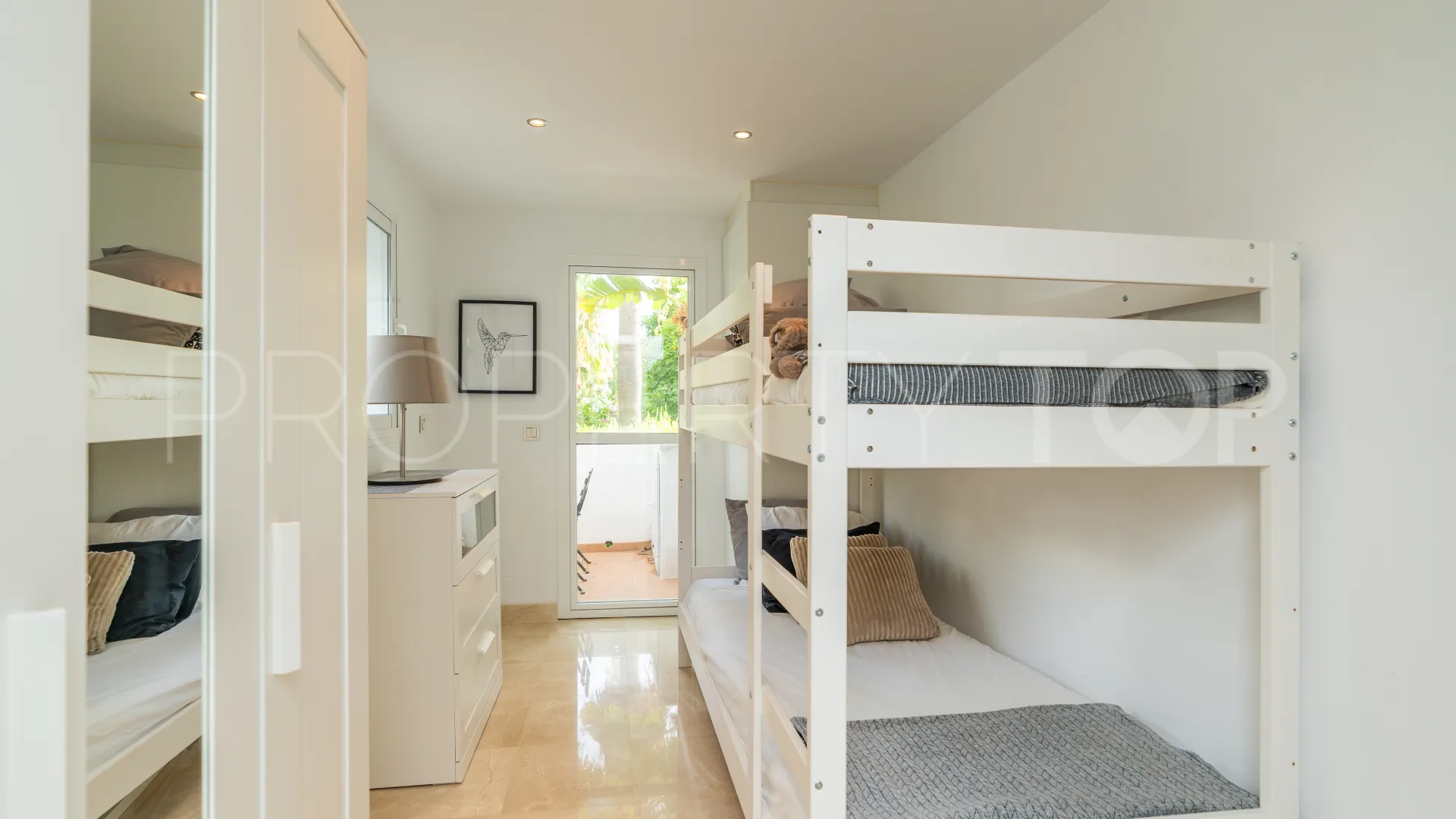 Alcazaba Lagoon, apartamento planta baja de 2 dormitorios en venta