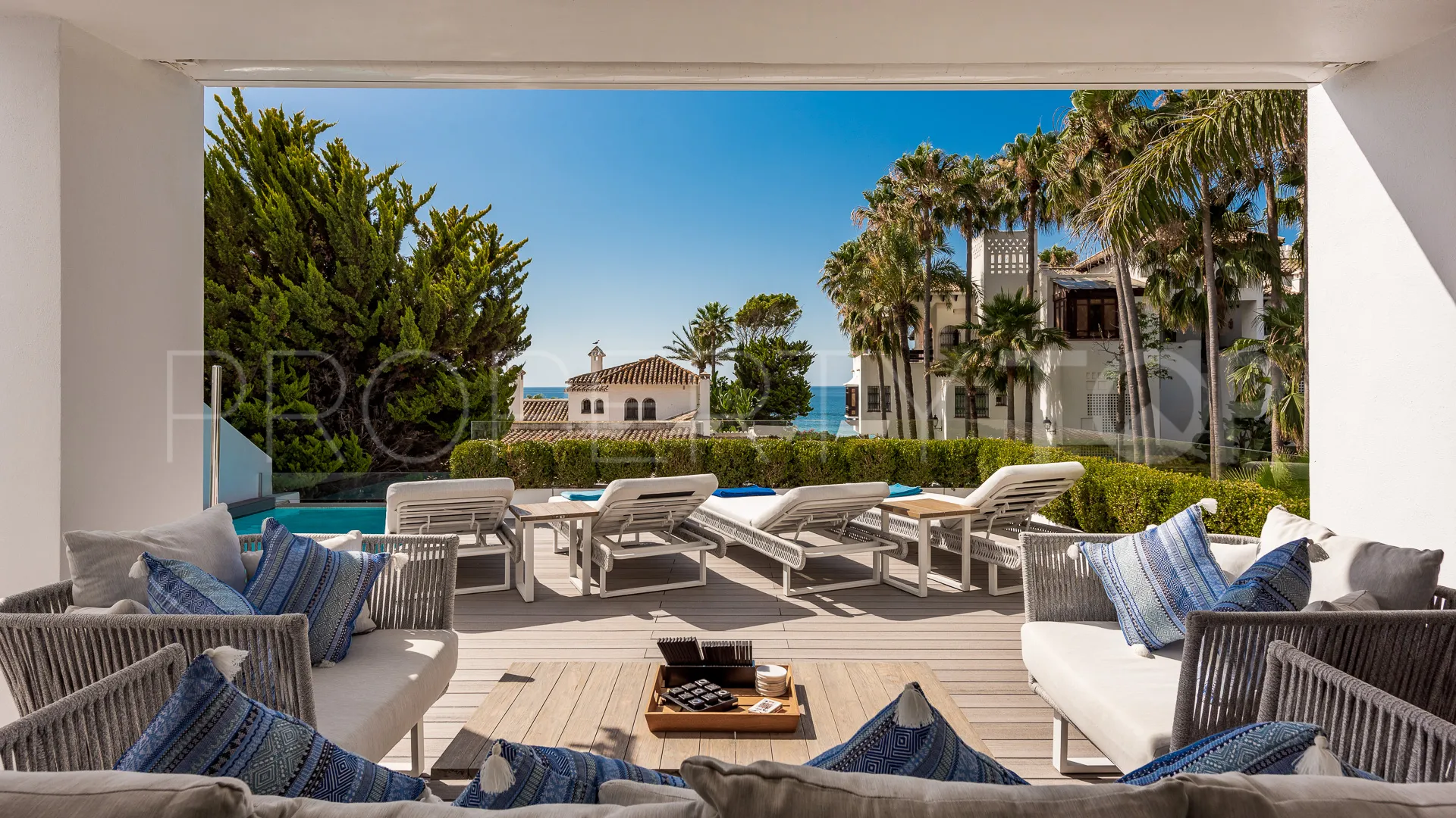 4 bedrooms villa in Puente Romano for sale