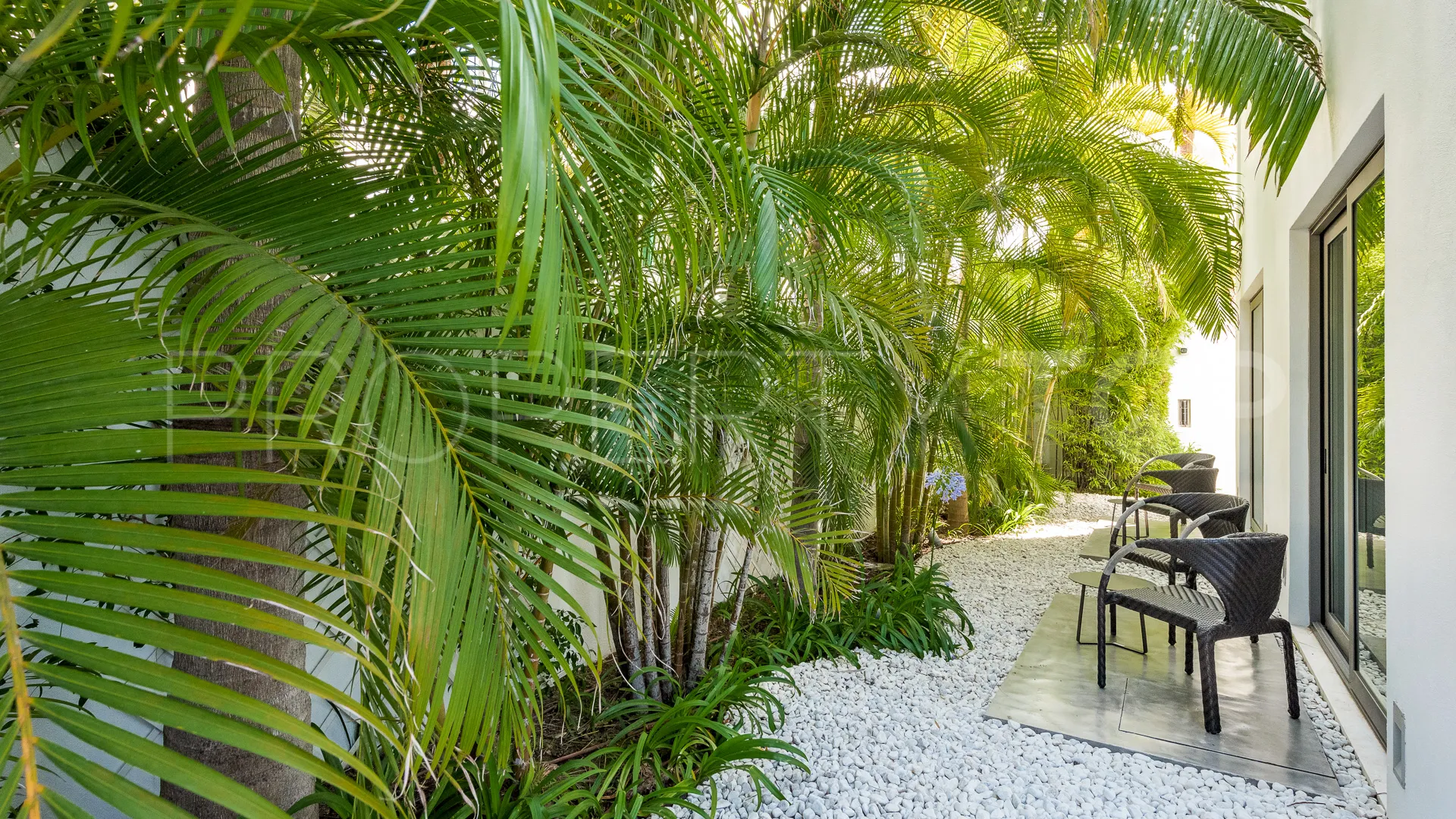 4 bedrooms villa in Puente Romano for sale