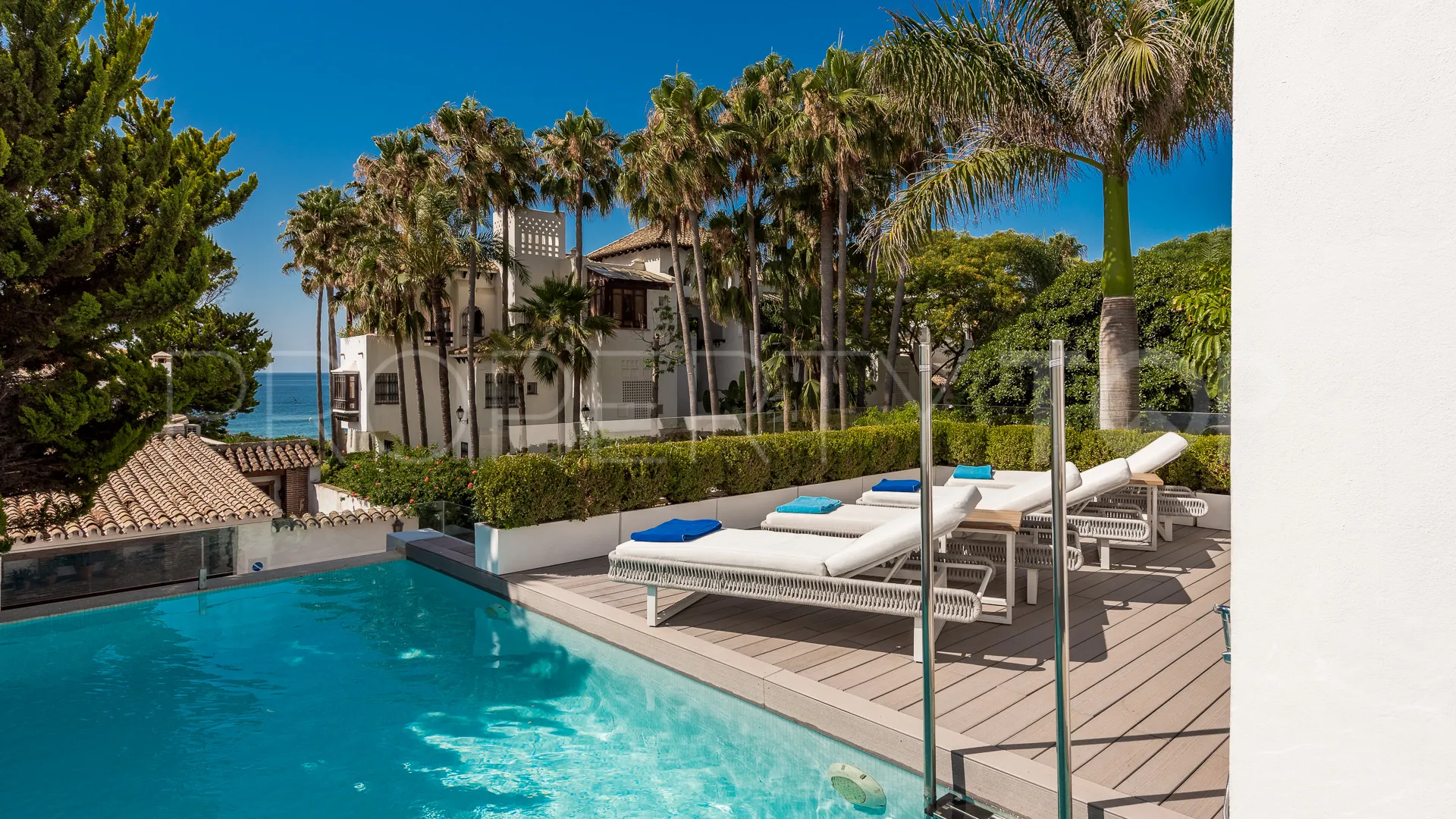 4 bedrooms villa in Puente Romano for sale