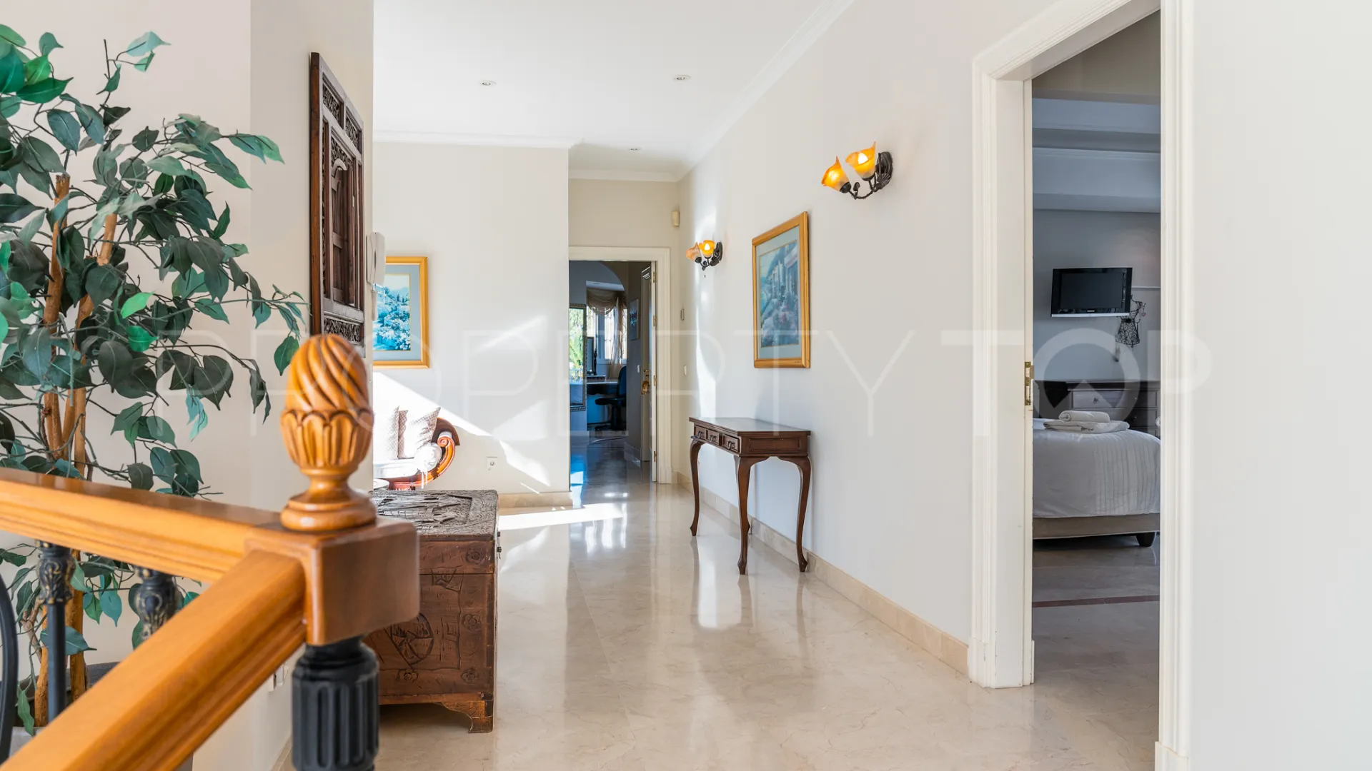 Villa con 7 dormitorios en venta en Nueva Andalucia