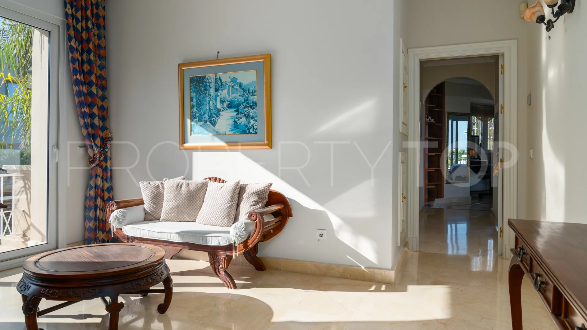 Villa con 7 dormitorios en venta en Nueva Andalucia