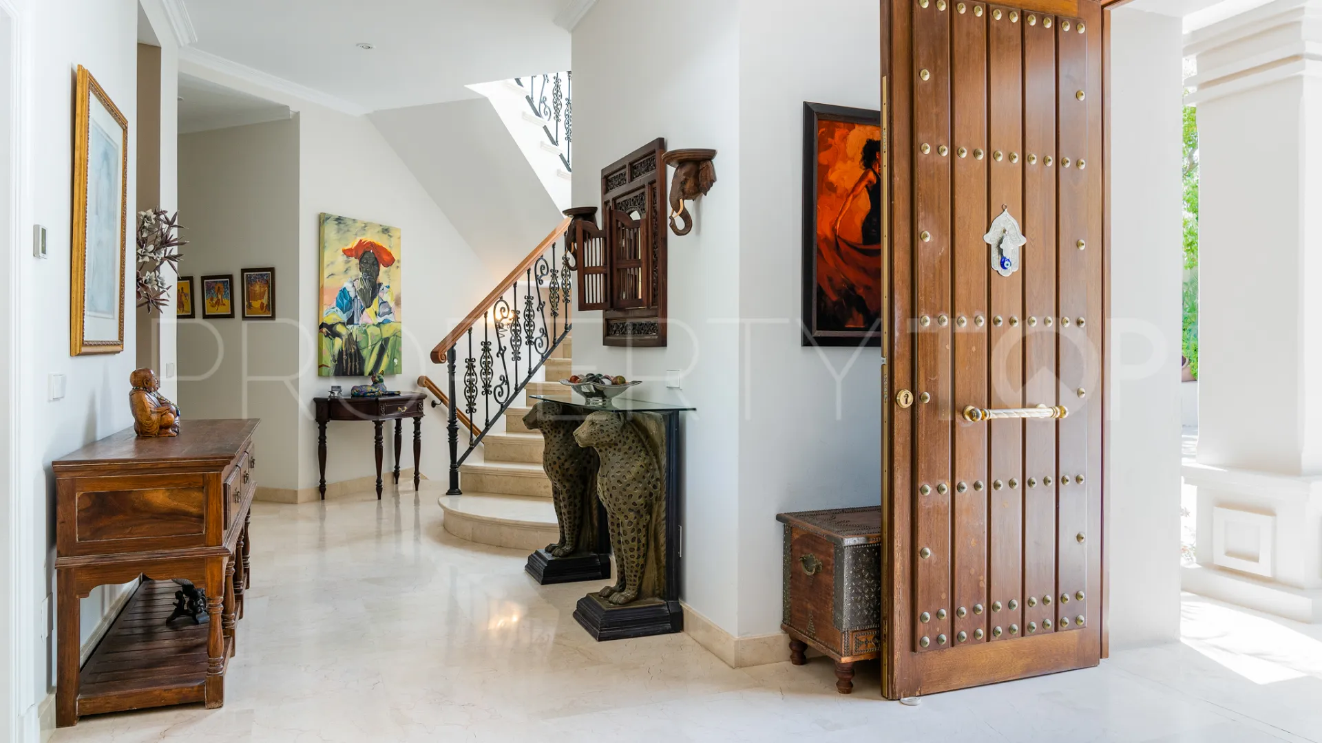 Villa con 7 dormitorios en venta en Nueva Andalucia