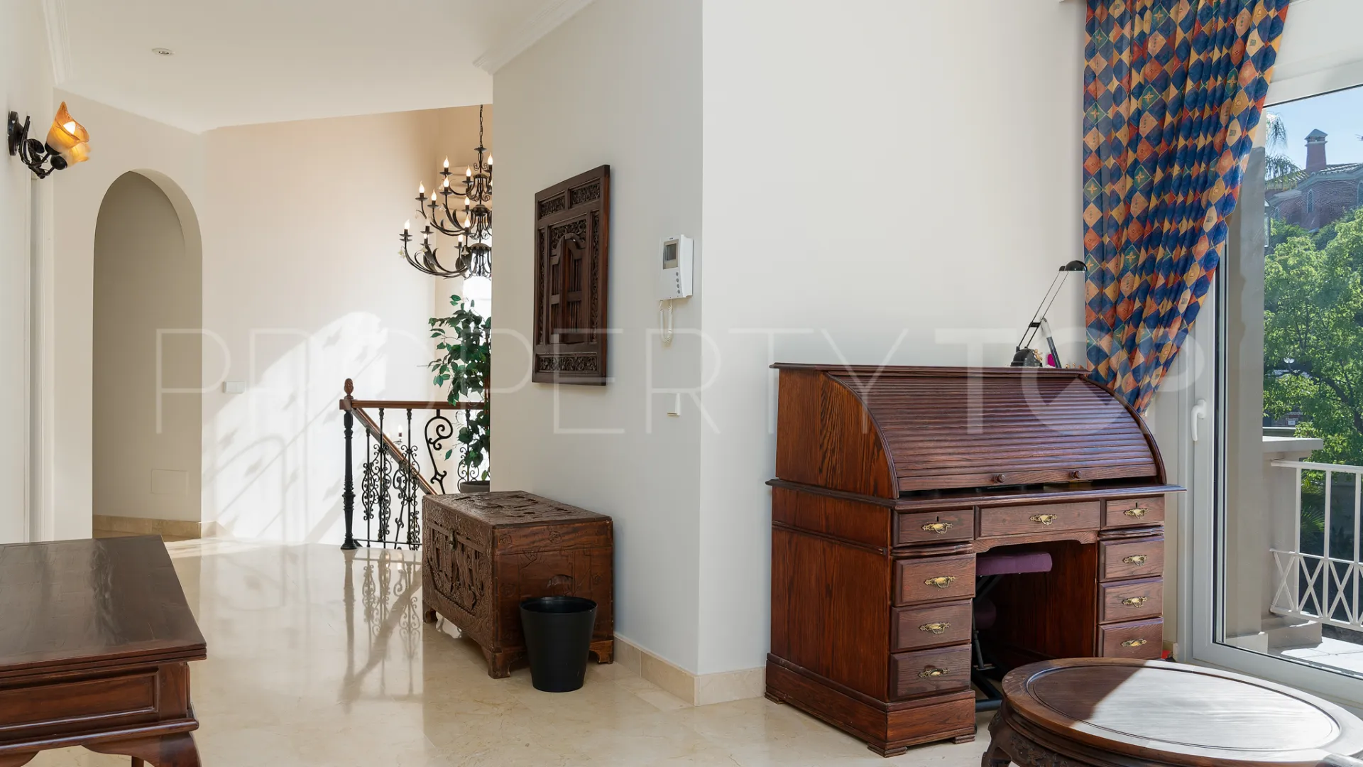 Villa con 7 dormitorios en venta en Nueva Andalucia