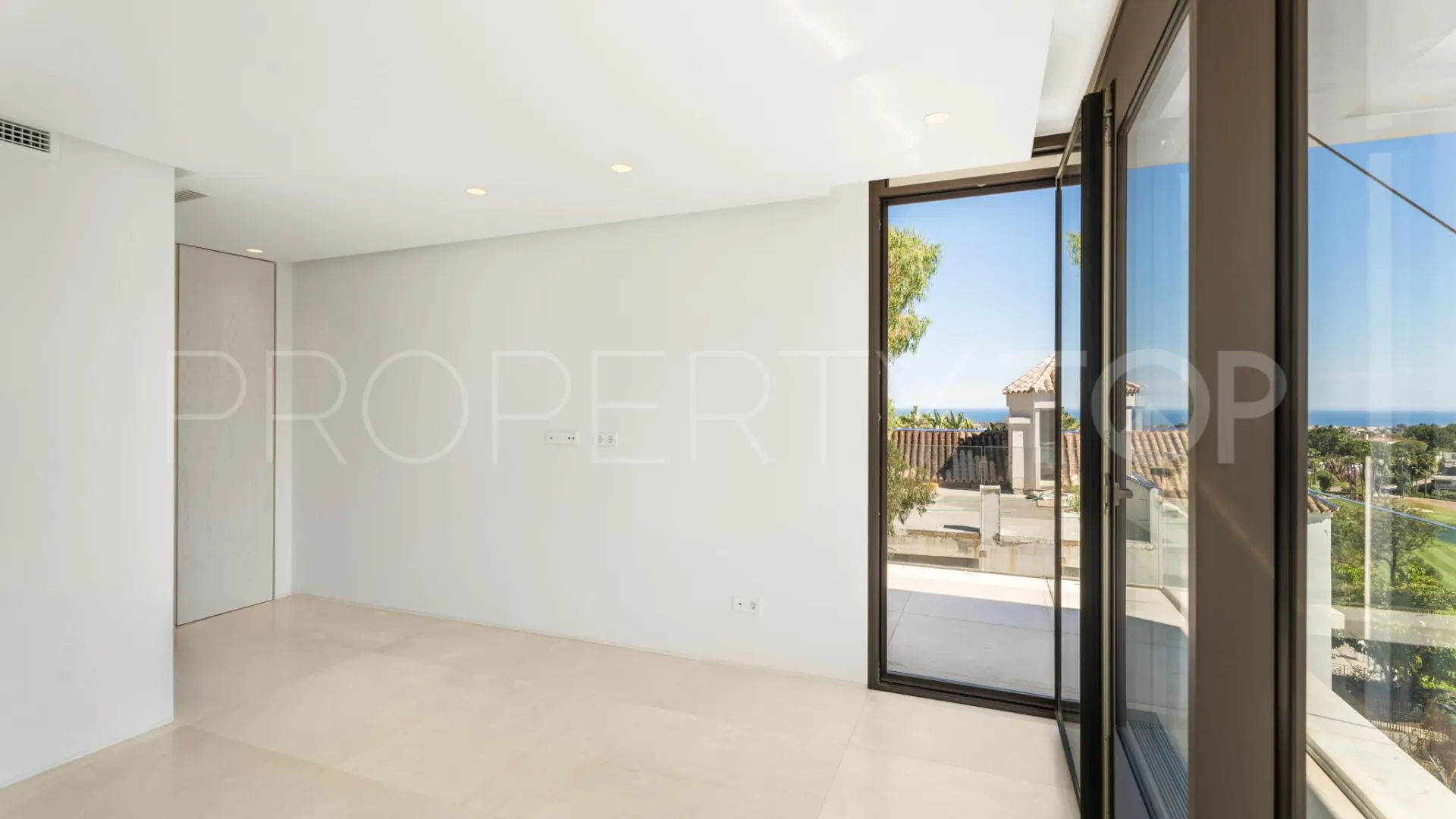 Se vende villa en La Quinta
