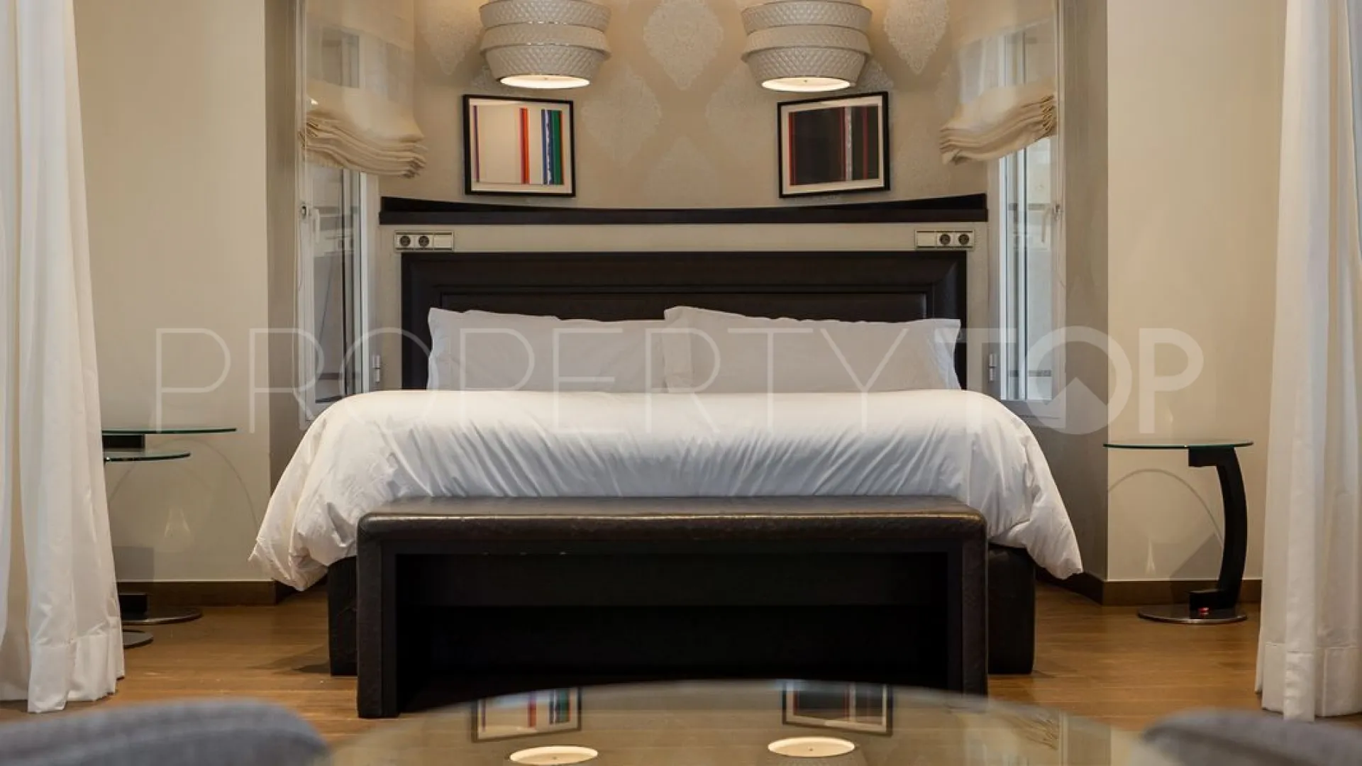 Se vende villa con 5 dormitorios en La Quinta