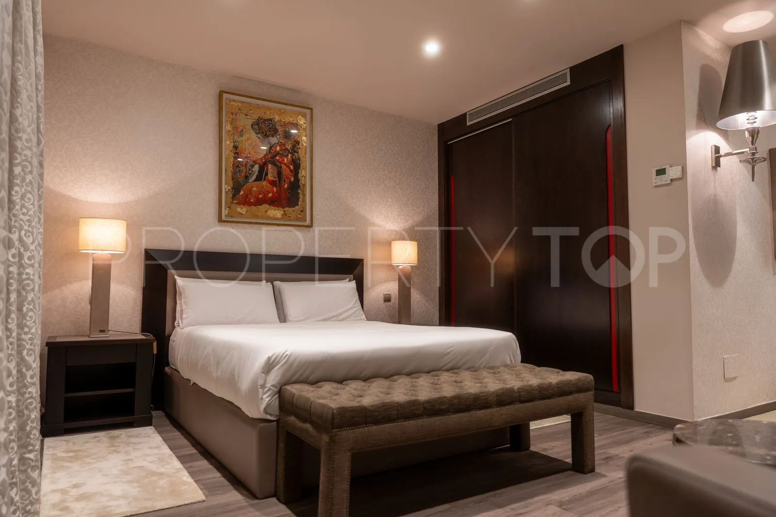 Se vende villa con 5 dormitorios en La Quinta