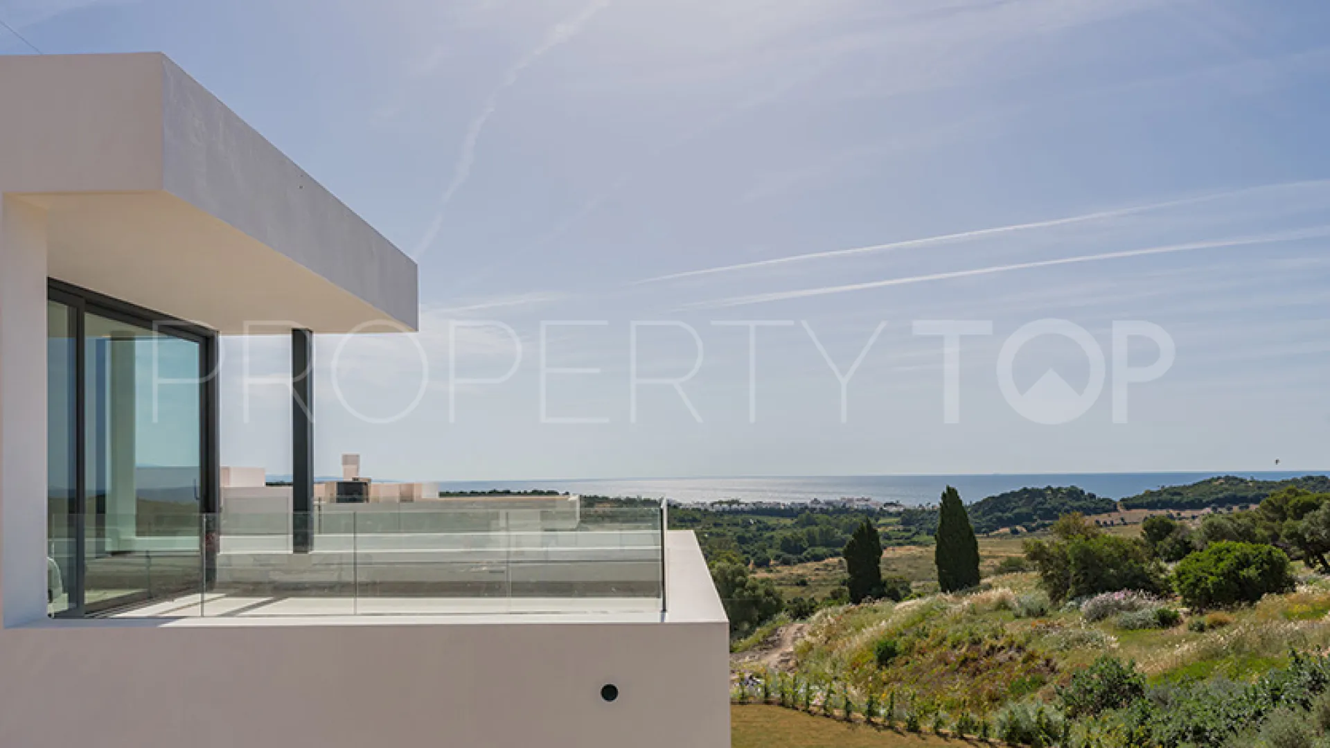 Villa for sale in Estepona Golf with 3 bedrooms