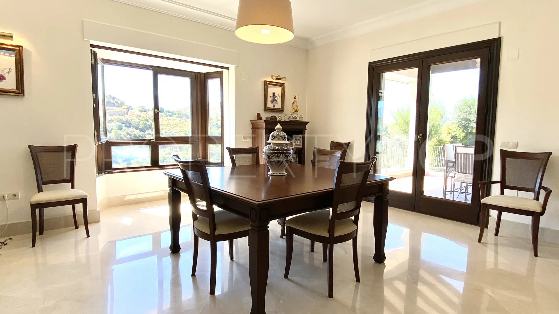 Villa de 5 dormitorios a la venta en Marbella Club Golf Resort