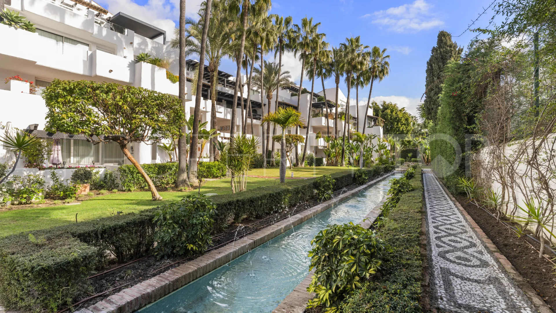 Marina Puente Romano 3 bedrooms apartment for sale