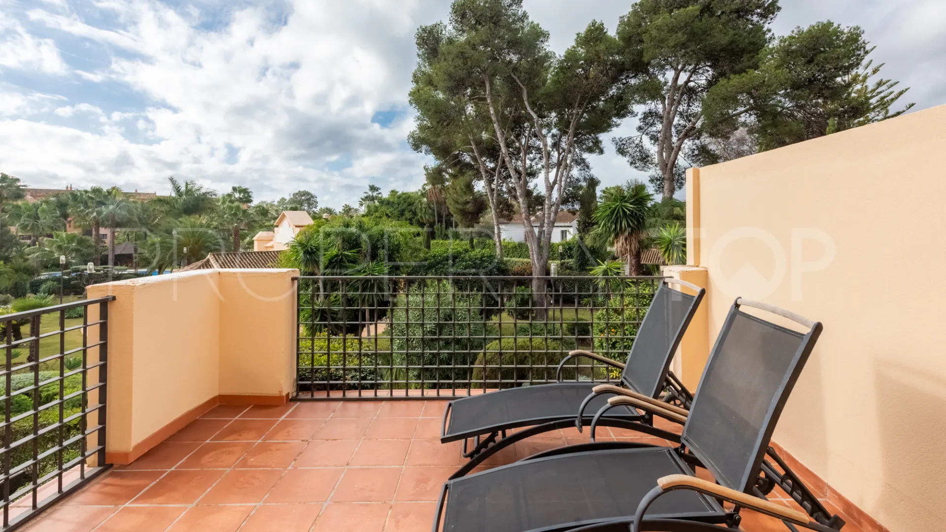 Buy Las Mimosas 2 bedrooms apartment
