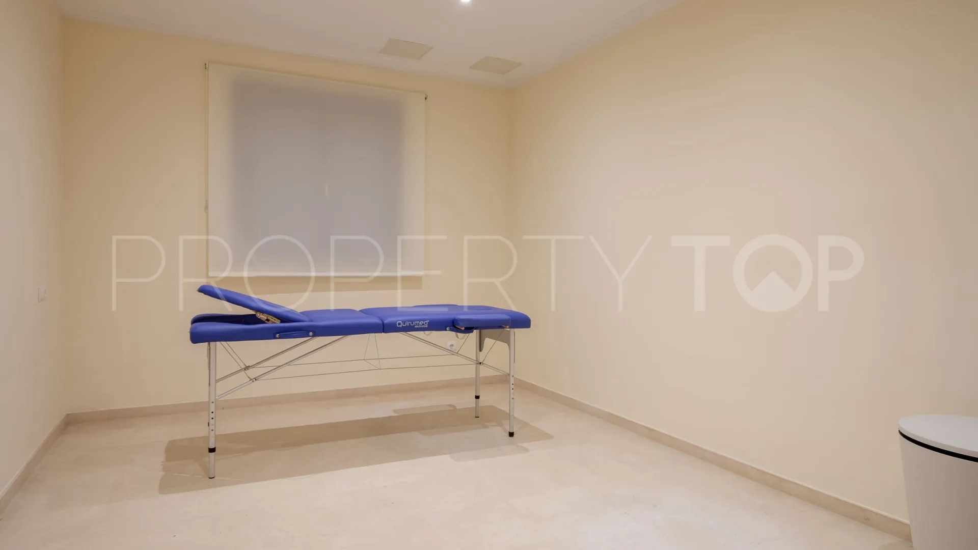 Villa con 6 dormitorios en venta en Los Arqueros