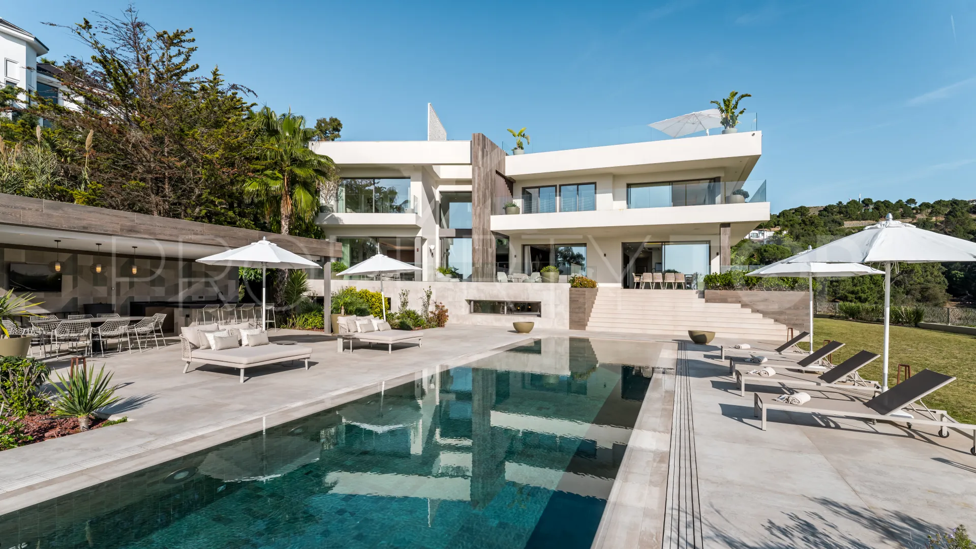 For sale villa in La Zagaleta with 6 bedrooms