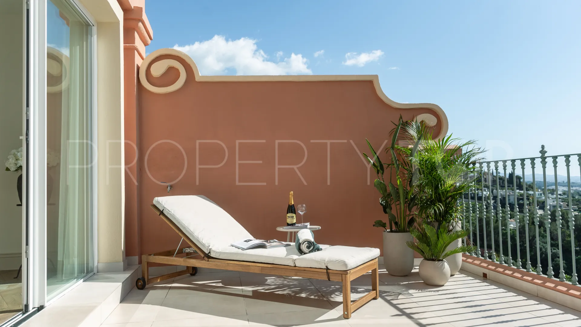 Town house for sale in Monte Halcones
