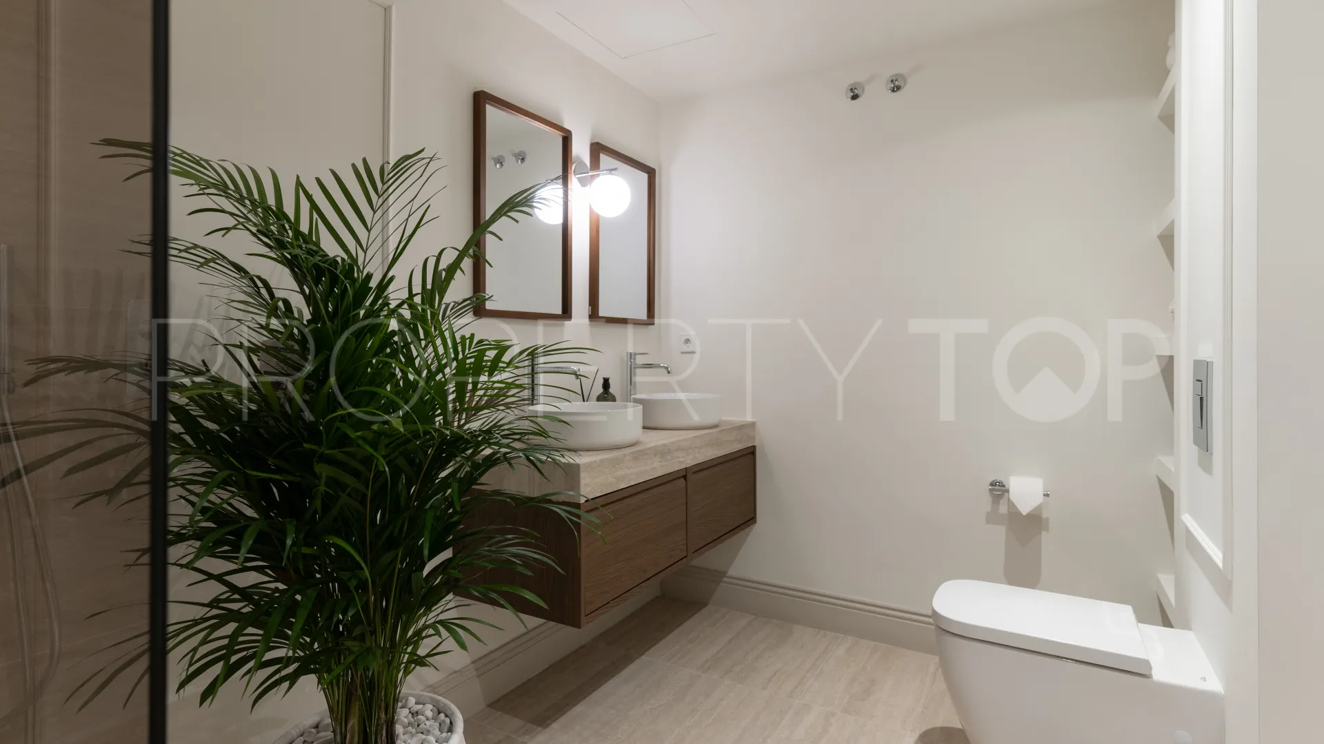 Town house for sale in Monte Halcones