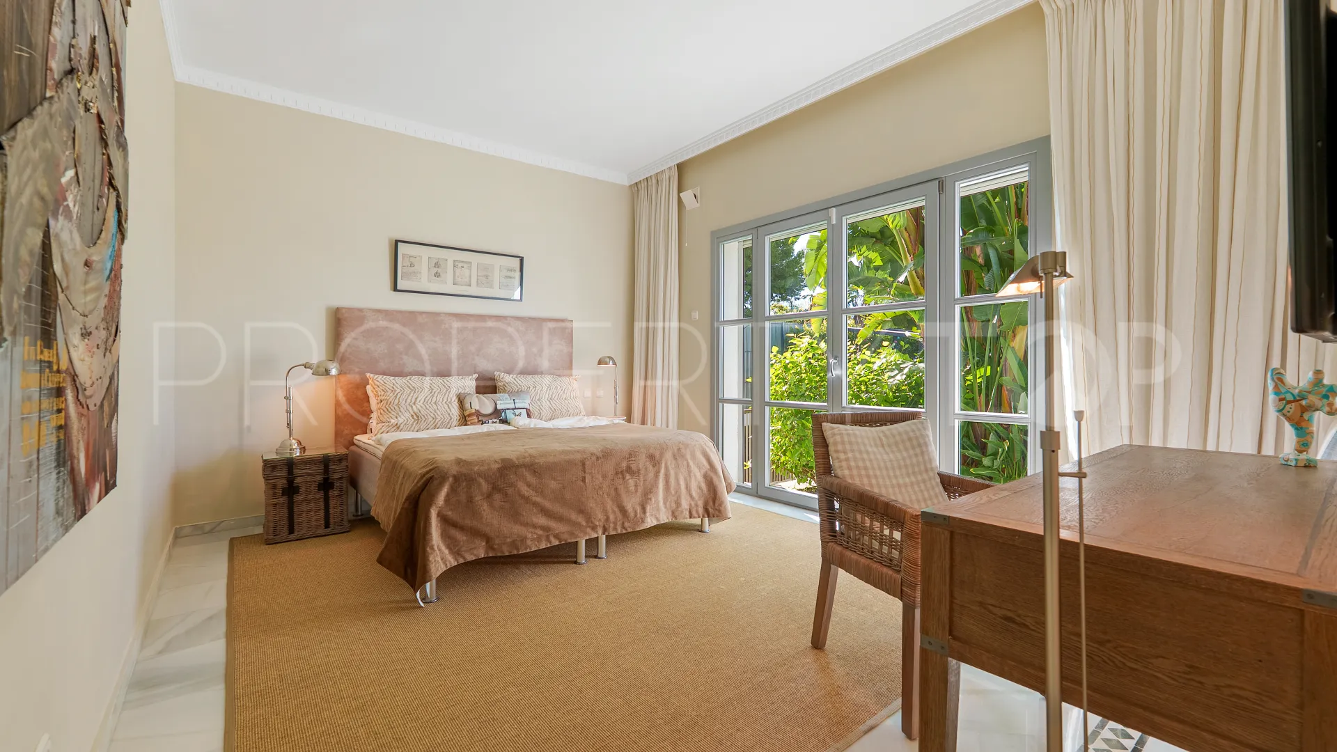4 bedrooms villa in Sierra Blanca for sale
