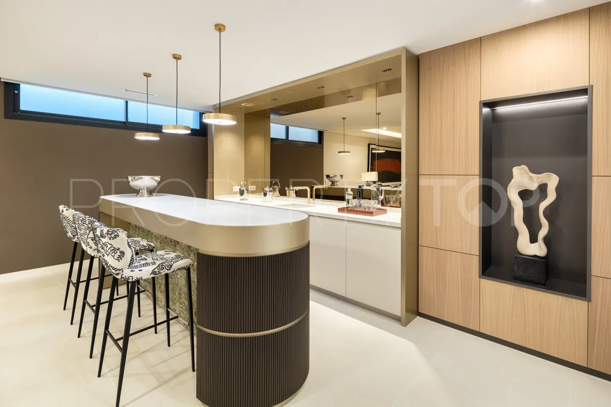 Rio Real, villa a la venta de 6 dormitorios