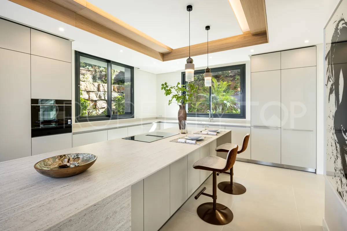 Rio Real, villa a la venta de 6 dormitorios