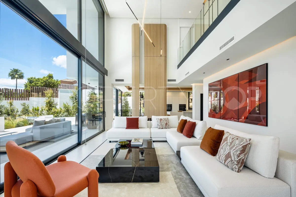 Rio Real, villa a la venta de 6 dormitorios