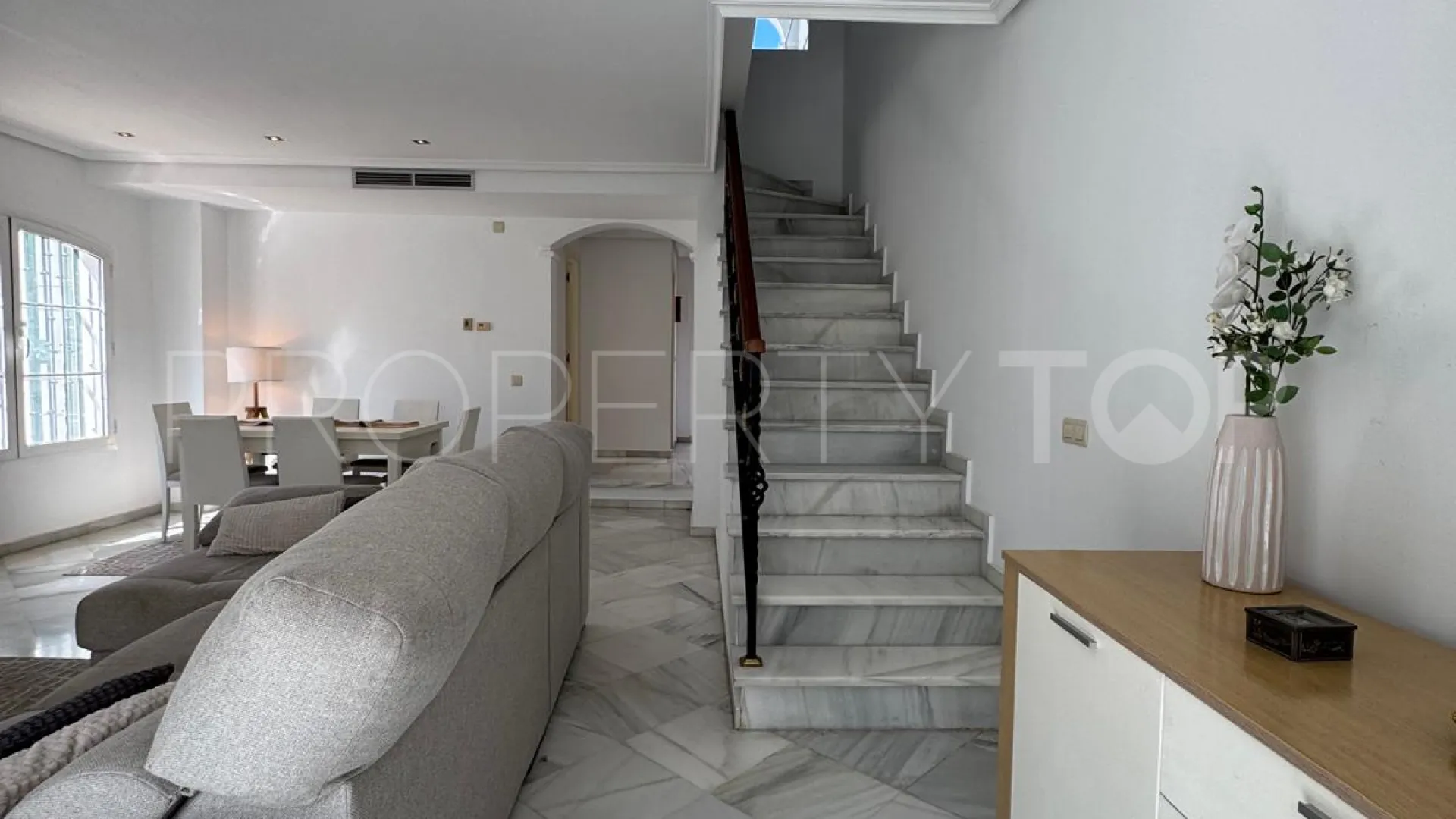 Arco Iris, adosado a la venta de 3 dormitorios