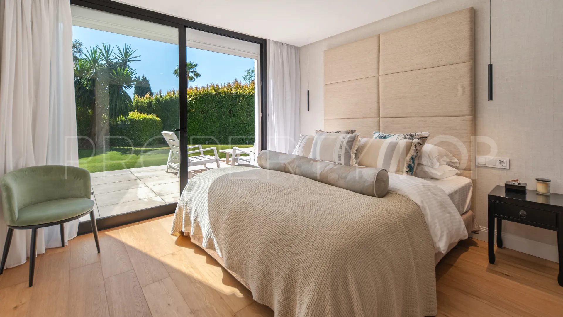 For sale villa in Los Naranjos Hill Club