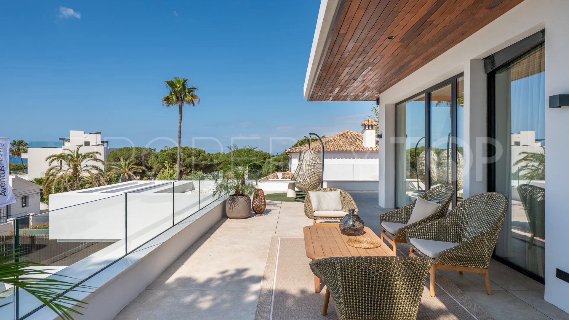 Marbesa 6 bedrooms villa for sale