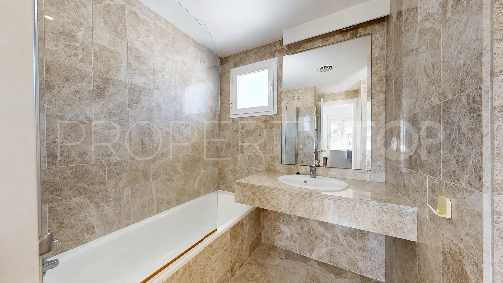 For sale duplex penthouse in Los Naranjos de Marbella