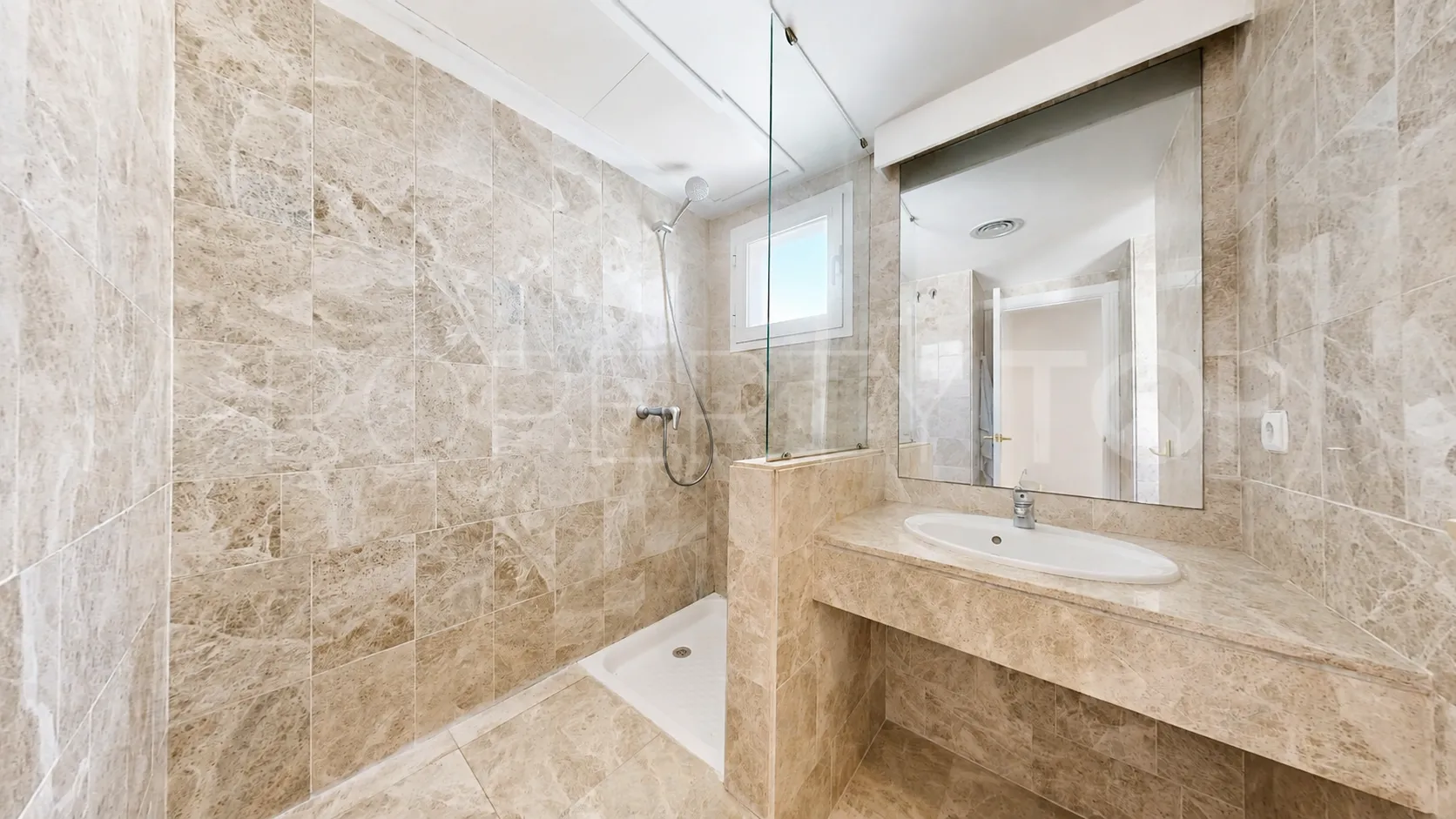 For sale duplex penthouse in Los Naranjos de Marbella