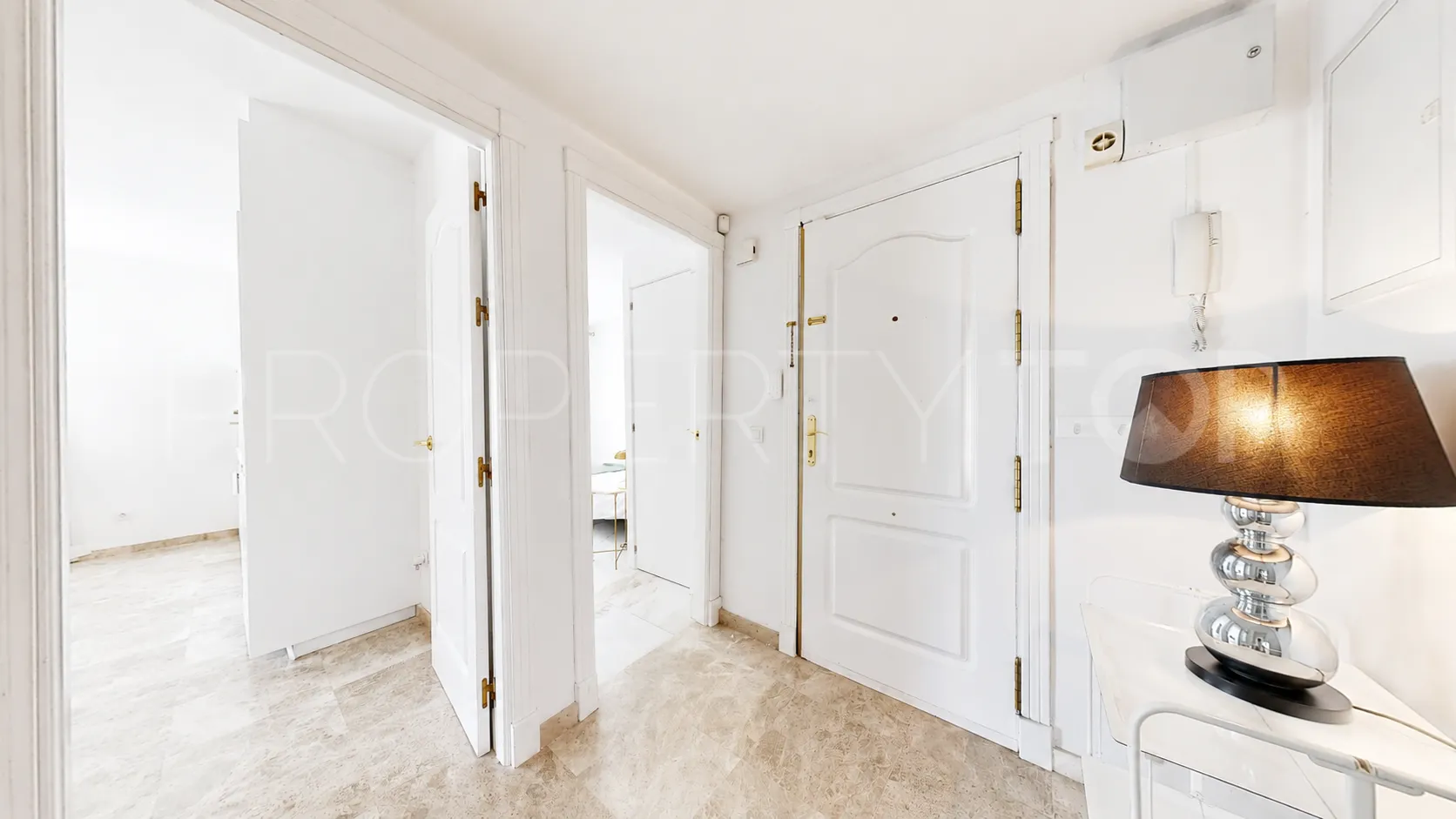 For sale duplex penthouse in Los Naranjos de Marbella