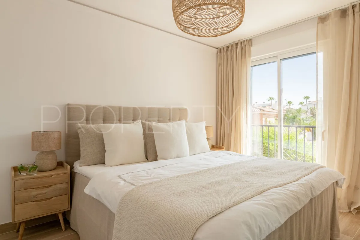For sale town house in Las Petunias