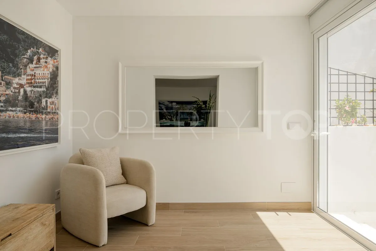 For sale town house in Las Petunias