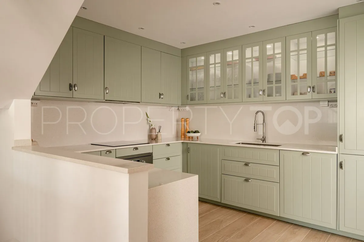 For sale town house in Las Petunias