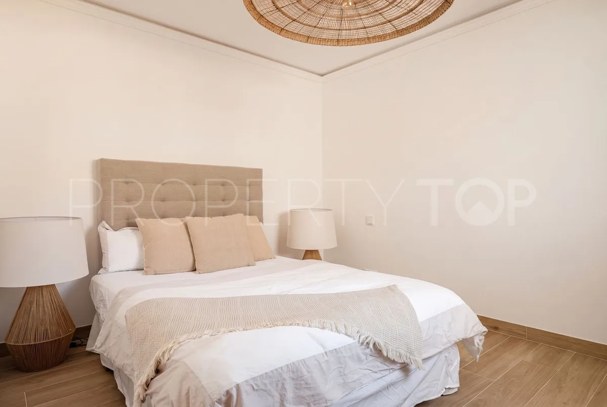 For sale town house in Las Petunias