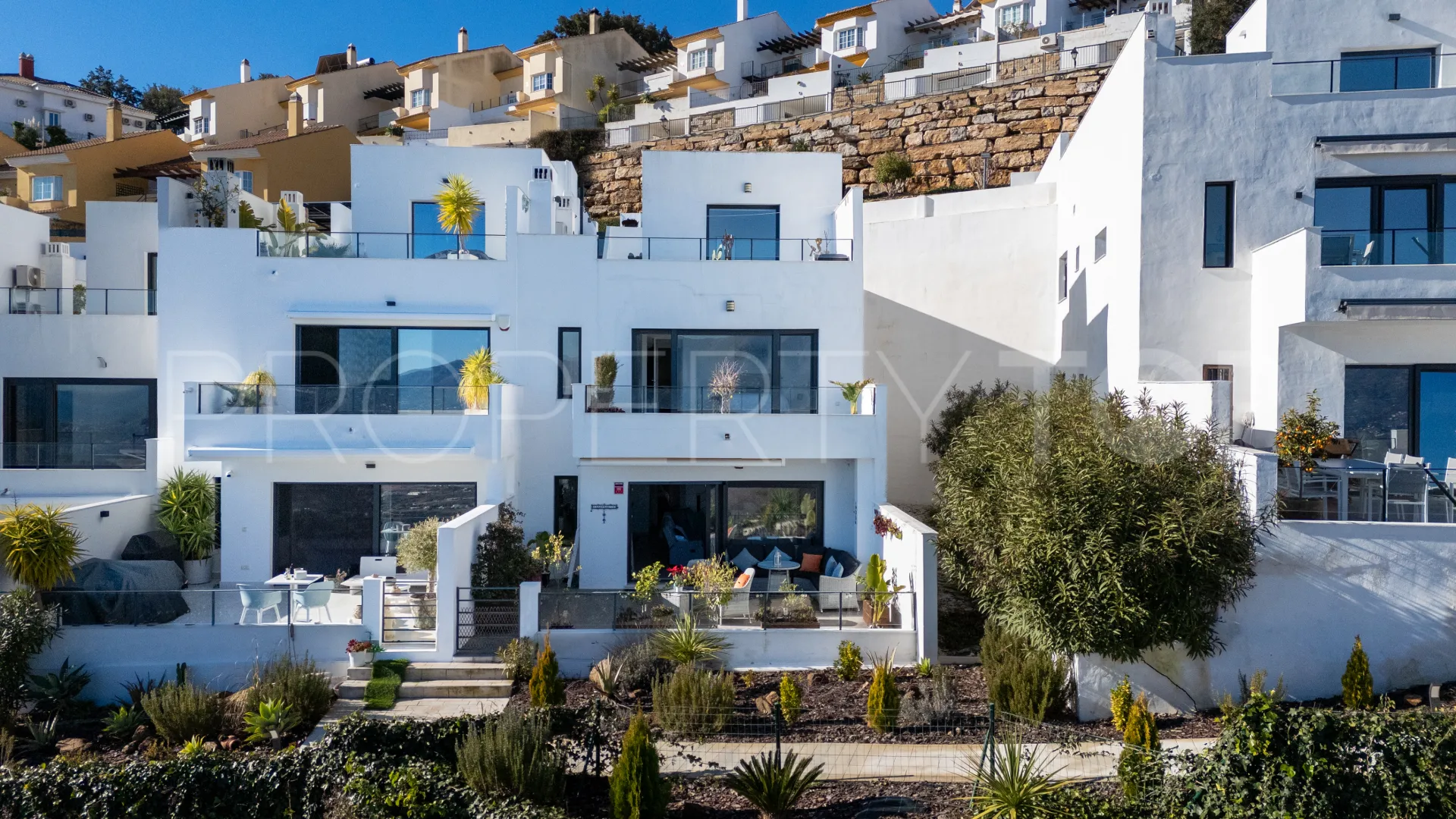 For sale Marbella East 3 bedrooms town house