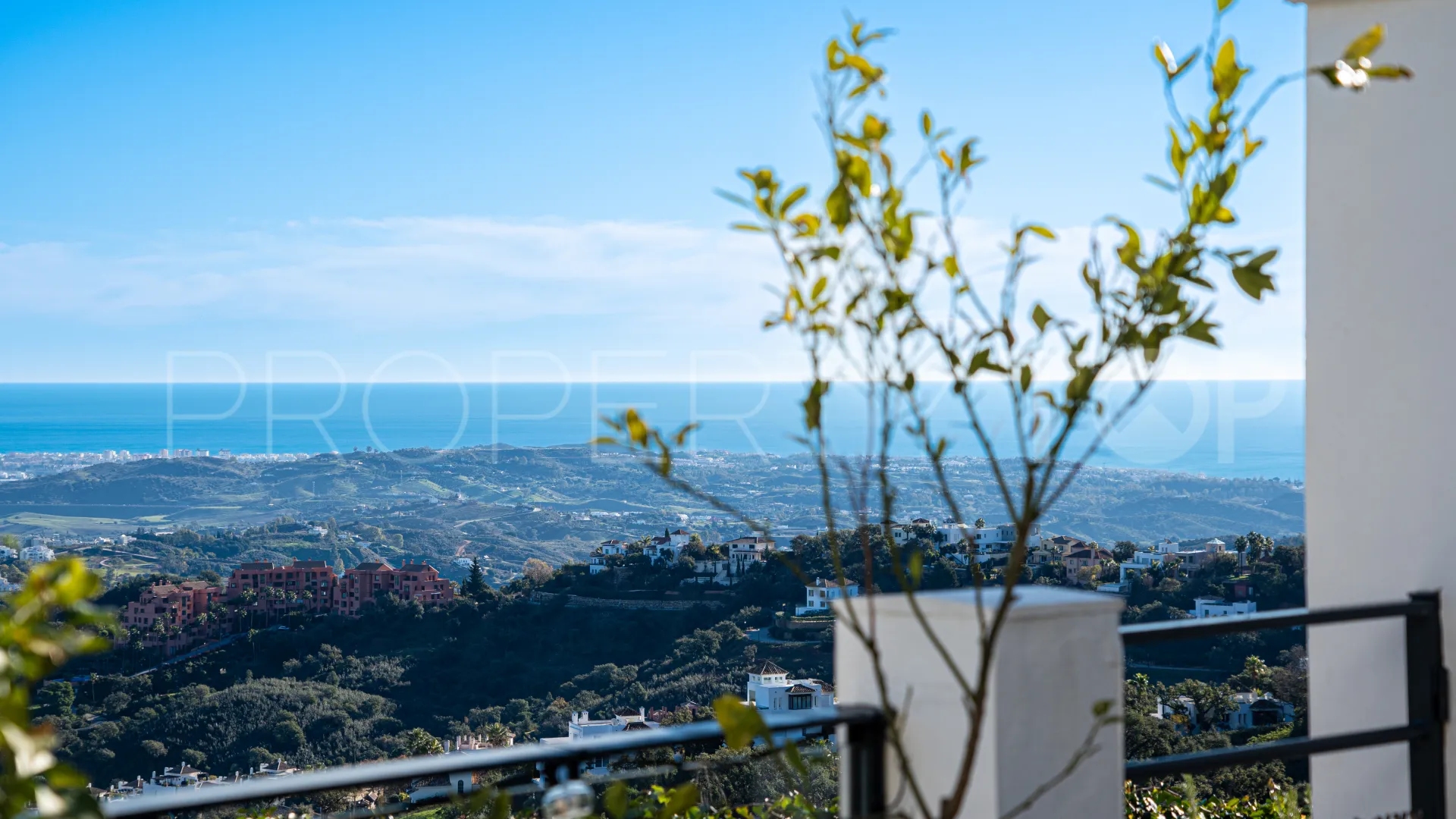 For sale Marbella East 3 bedrooms town house