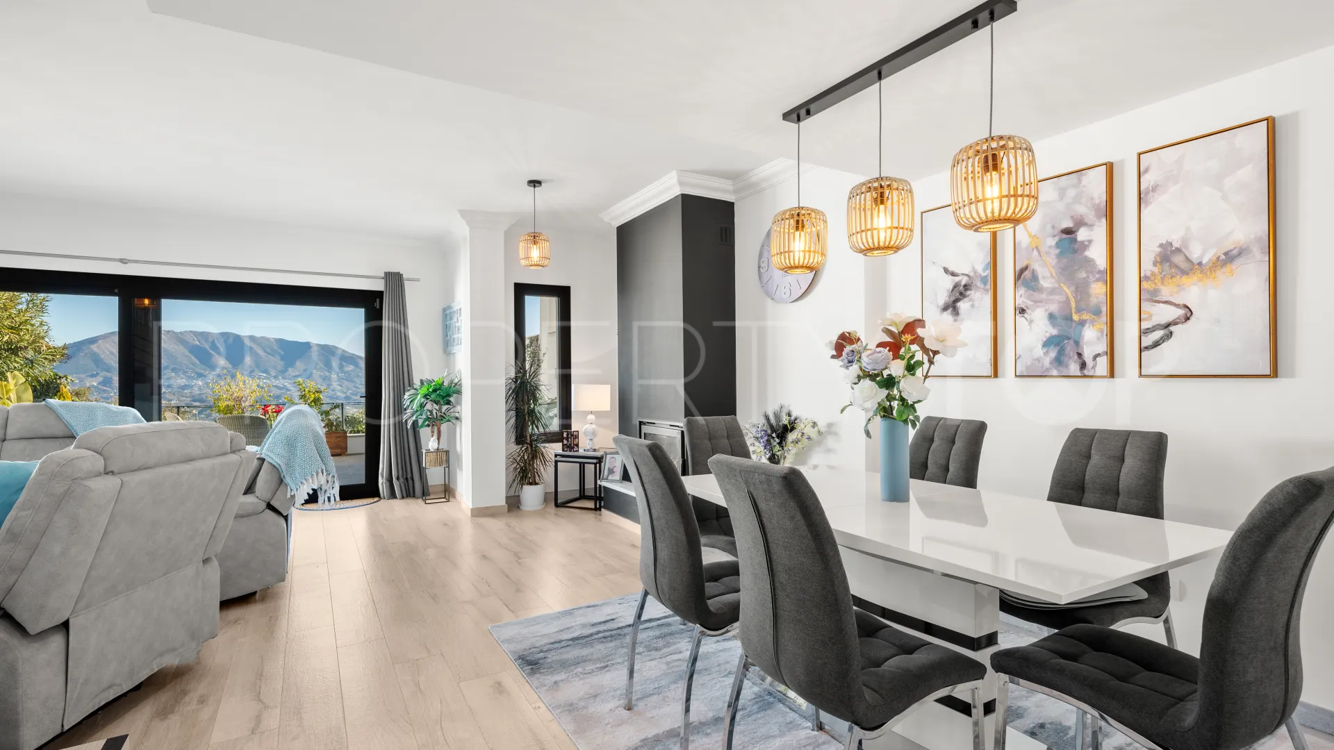 For sale Marbella East 3 bedrooms town house